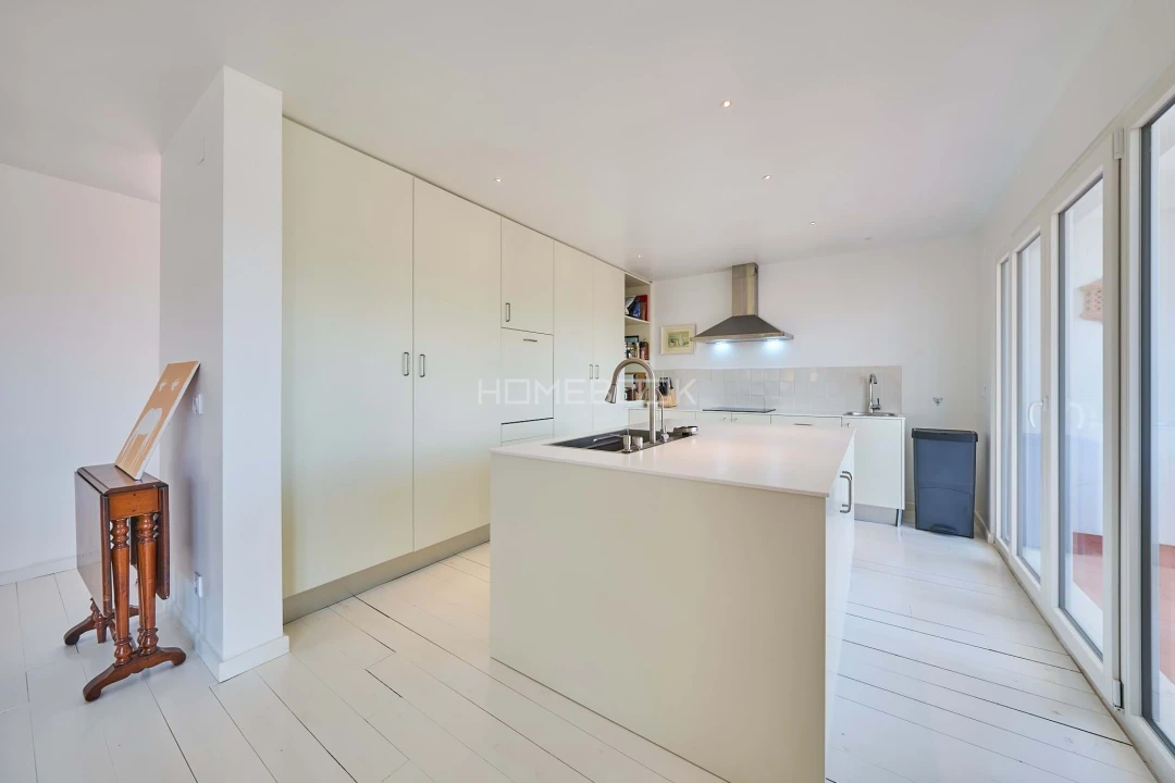 Moradia T5 para Venda em Charneca de Caparica e Sobreda Foto 6