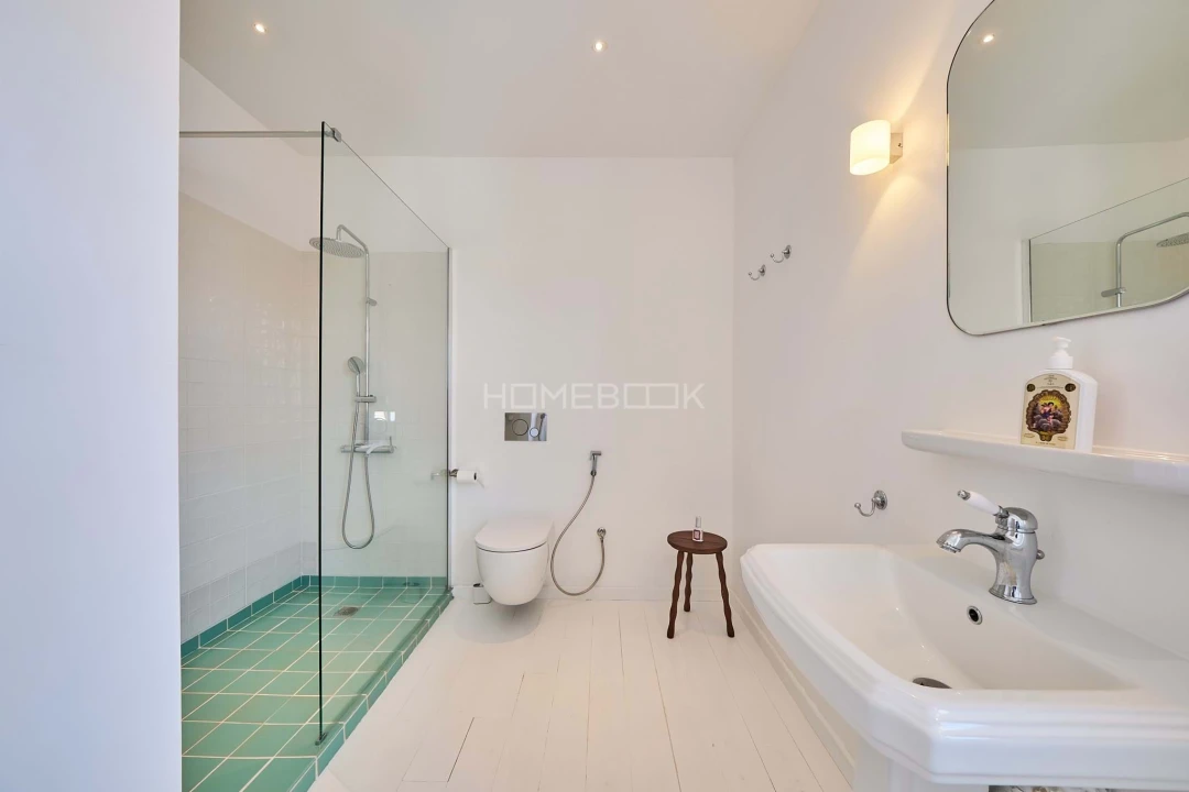 Moradia T5 para Venda em Charneca de Caparica e Sobreda Foto 27