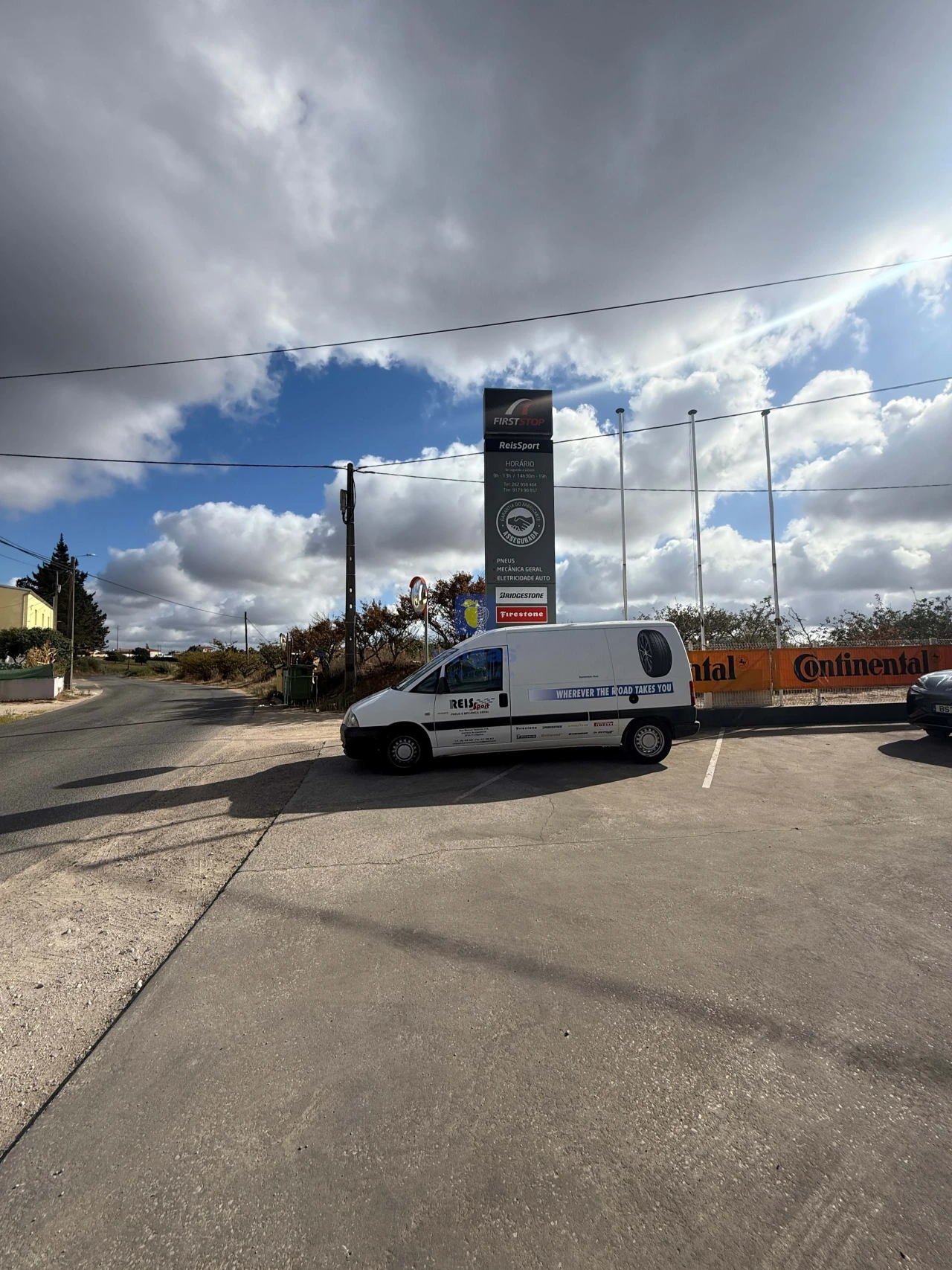 Armazém para Trespasse em Usseira Foto 42