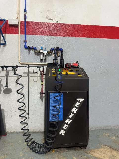 Armazém para Trespasse em Usseira