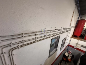 Armazém para Trespasse em Usseira