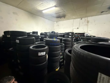 Armazém para Trespasse em Usseira