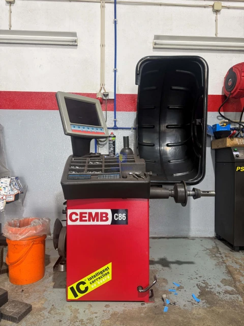 Armazém para Trespasse em Usseira