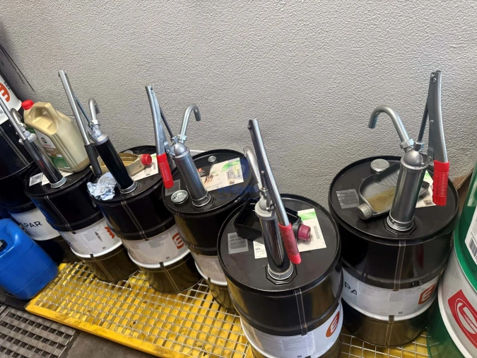 Armazém para Trespasse em Usseira Foto 37