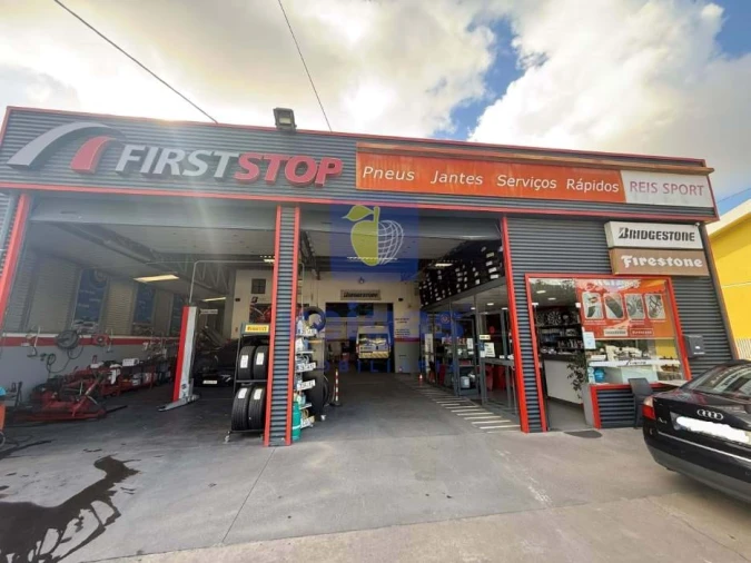 Armazém para Trespasse em Usseira Foto 44