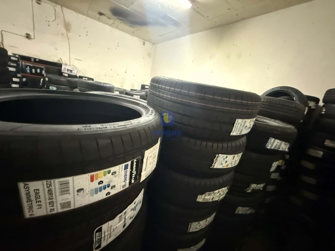 Armazém para Trespasse em Usseira Foto 15