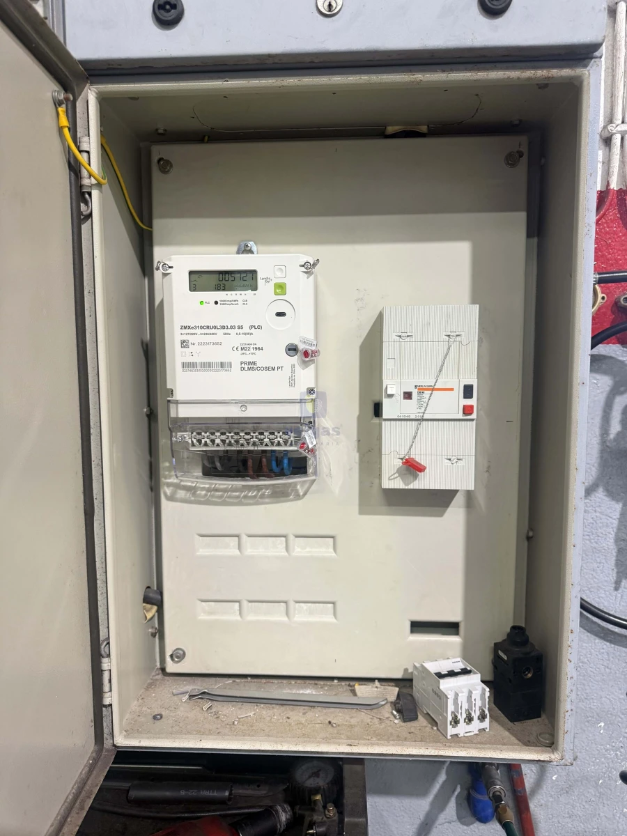 Armazém para Trespasse em Usseira Foto 32