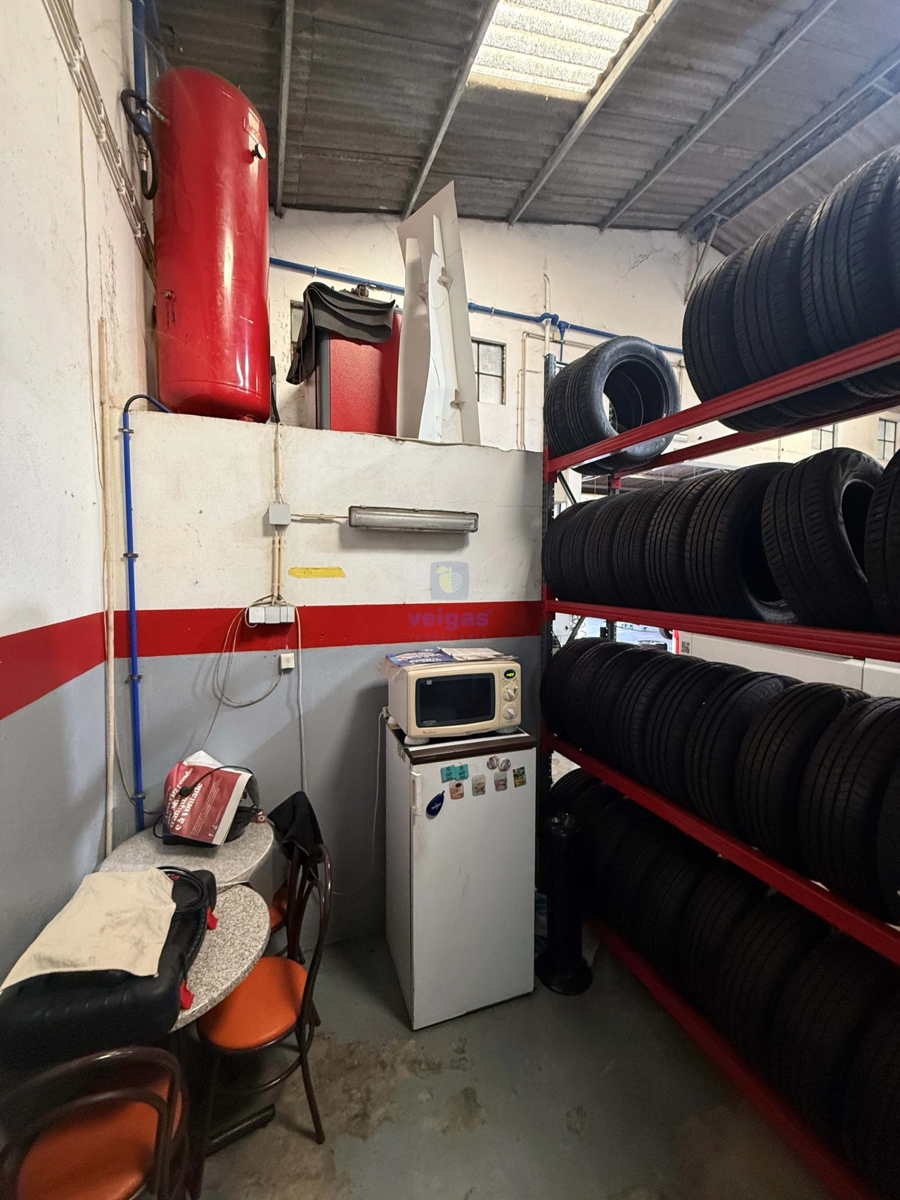 Armazém para Trespasse em Usseira Foto 23