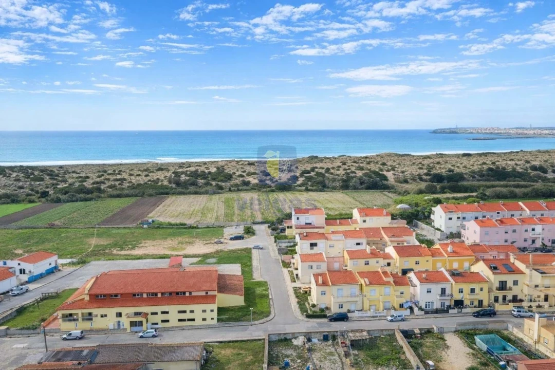 Terreno para Venda em Atouguia da Baleia Foto 14