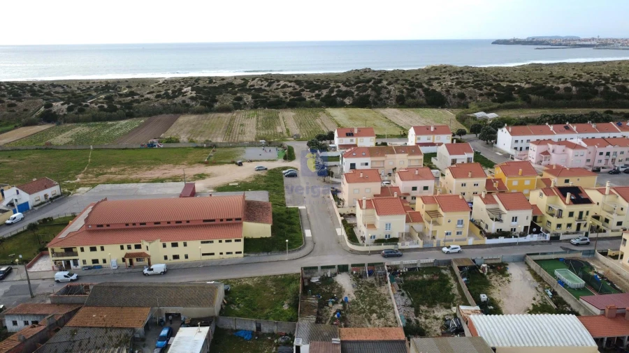 Terreno para Venda em Atouguia da Baleia Foto 11