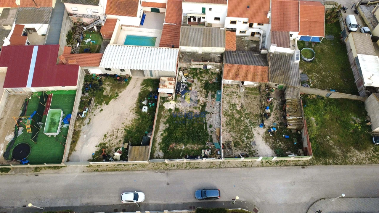 Terreno para Venda em Atouguia da Baleia Foto 1