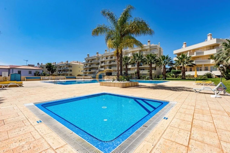 Apartamento T4 para Venda em Albufeira e Olhos de Água Foto 28