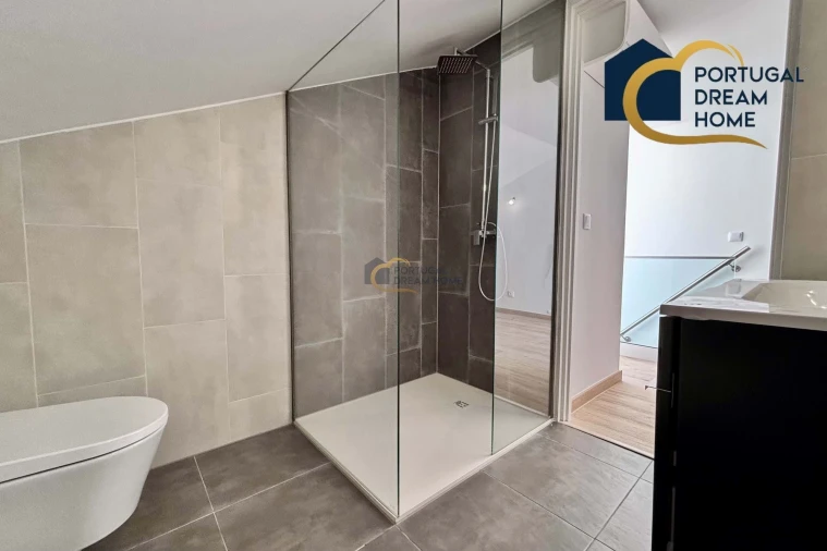 Apartamento T4 para Venda em Albufeira e Olhos de Água Foto 19