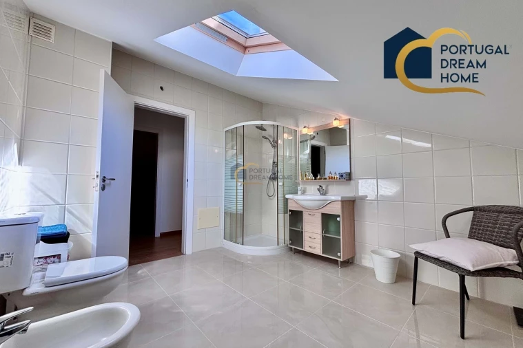 Apartamento T4 para Venda em Albufeira e Olhos de Água Foto 12