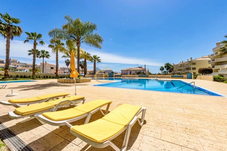Apartamento T4 para Venda em Albufeira e Olhos de Água Foto 30