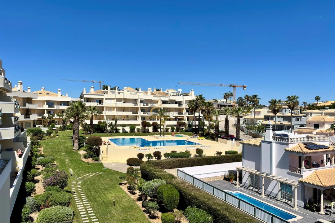 Apartamento T4 para Venda em Albufeira e Olhos de Água Foto 4