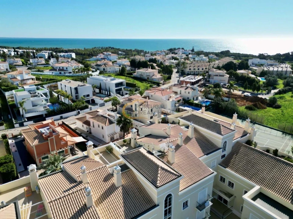 Apartamento T4 para Venda em Albufeira e Olhos de Água Foto 33