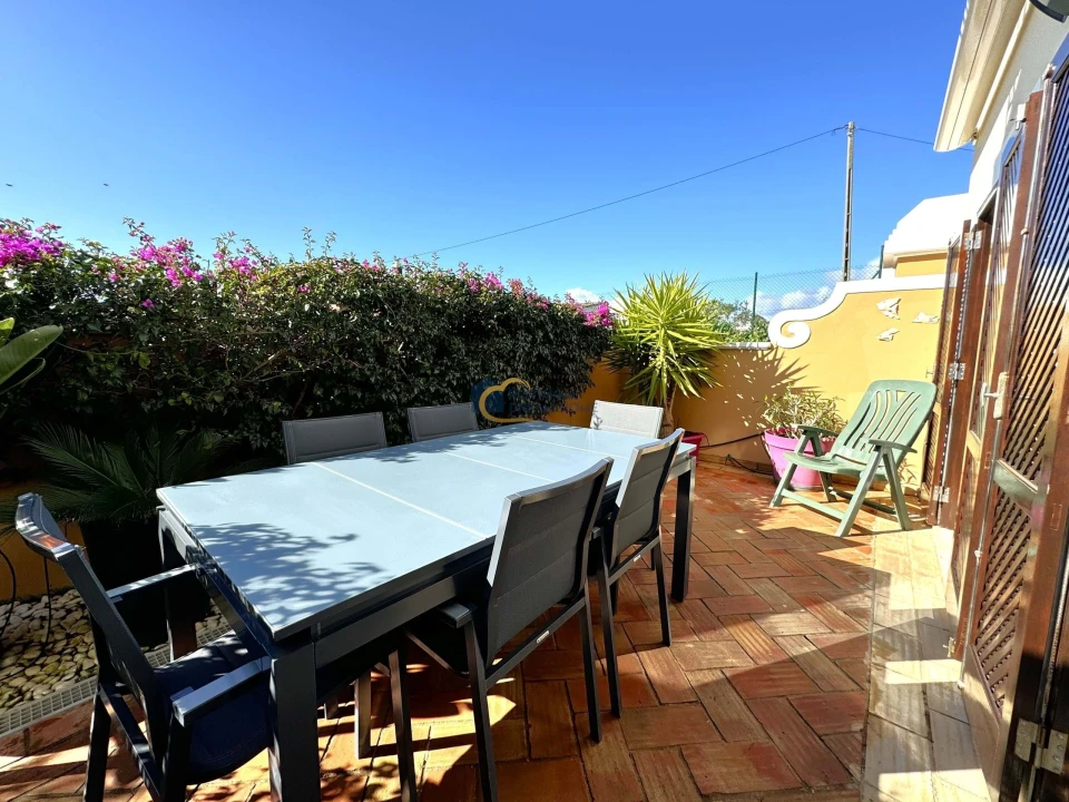 Moradia T2 para Venda em Albufeira e Olhos de Água Foto 18