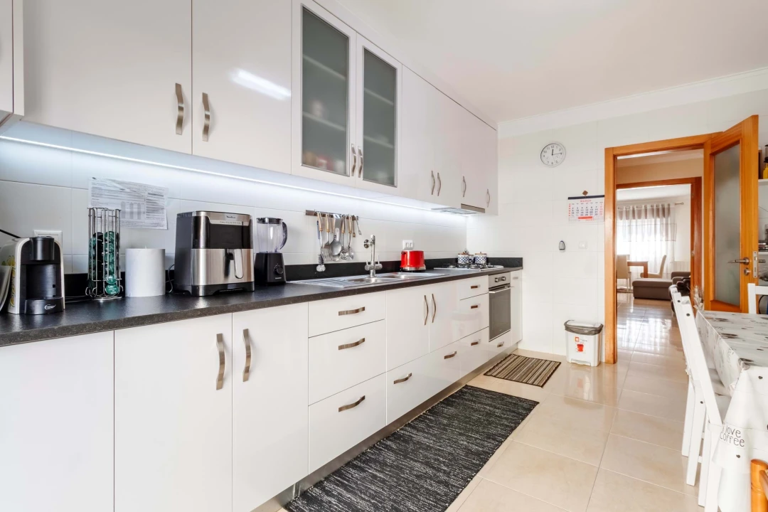 Apartamento T2 para Venda em Agualva e Mira-Sintra Foto 16