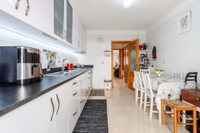 Apartamento T2 para Venda em Agualva e Mira-Sintra