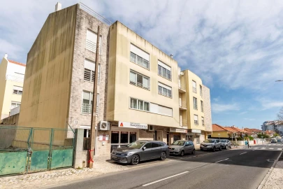 Apartamento T2 para Venda em Agualva e Mira-Sintra
