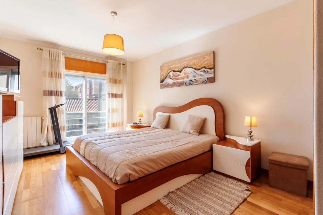 Apartamento T2 para Venda em Agualva e Mira-Sintra Foto 19