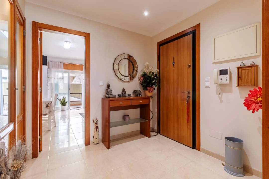 Apartamento T2 para Venda em Agualva e Mira-Sintra Foto 10