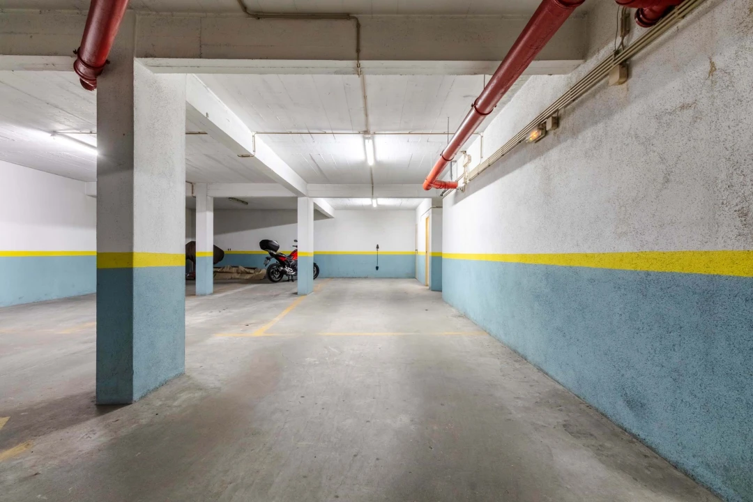 Apartamento T2 para Venda em Agualva e Mira-Sintra Foto 36
