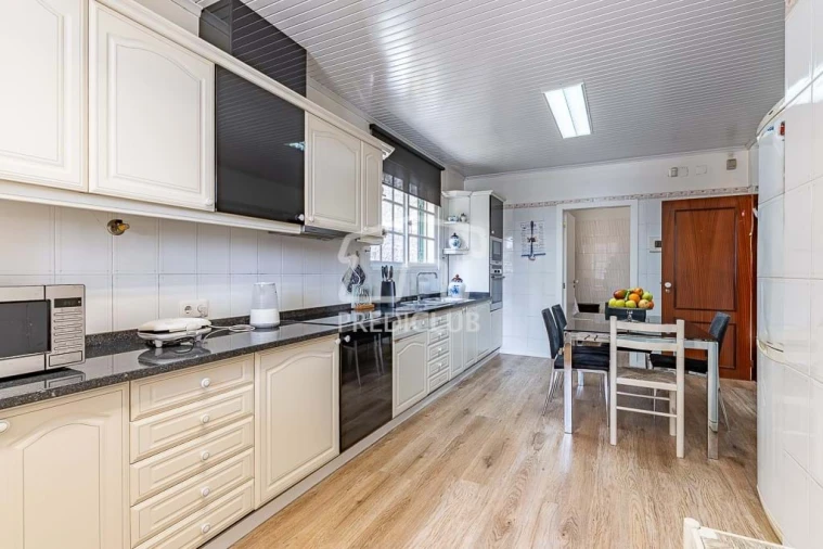 Moradia T4 para Venda em Monte Foto 30