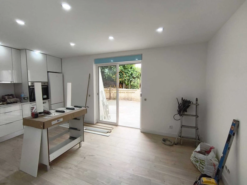 Apartamento T3 para Venda em Alverca do Ribatejo e Sobralinho Foto 2