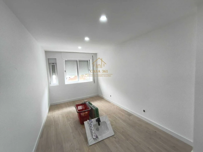 Apartamento T3 para Venda em Alverca do Ribatejo e Sobralinho Foto 8