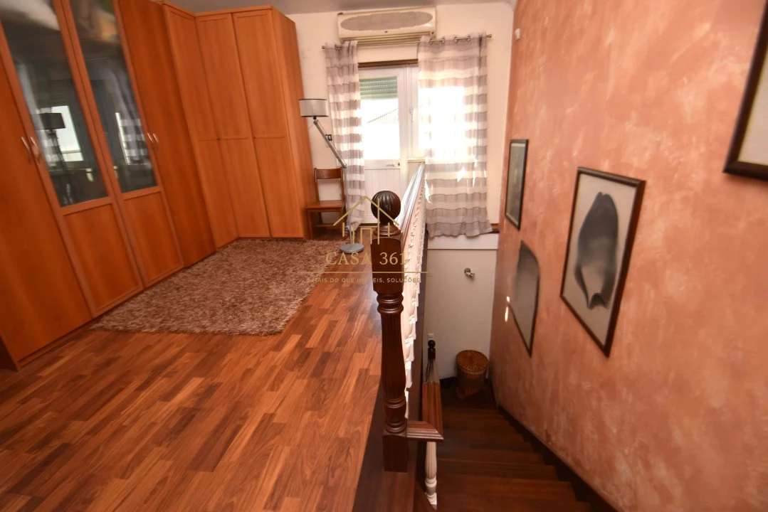 Moradia T4 para Venda em Charneca de Caparica e Sobreda Foto 47