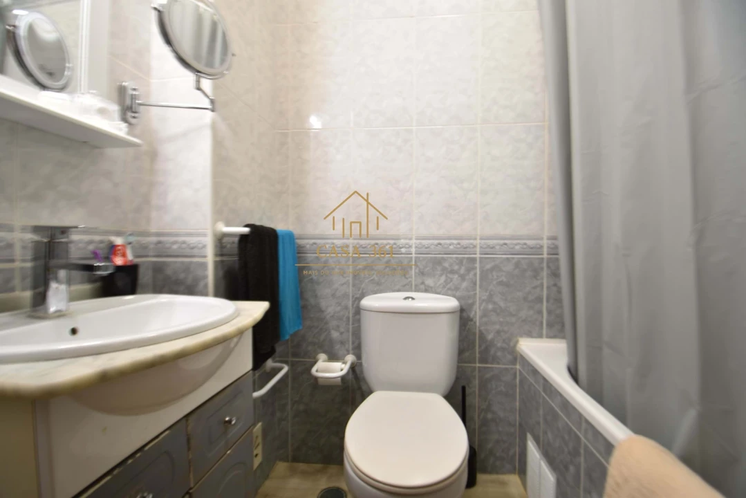 Moradia T4 para Venda em Charneca de Caparica e Sobreda Foto 42