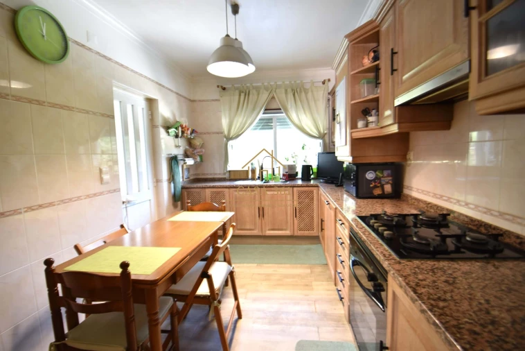 Moradia T4 para Venda em Charneca de Caparica e Sobreda Foto 14