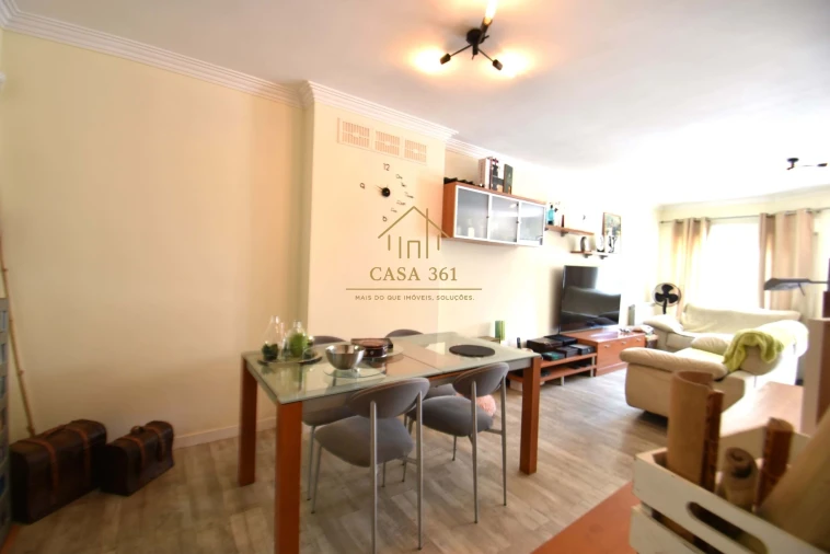 Moradia T4 para Venda em Charneca de Caparica e Sobreda Foto 10