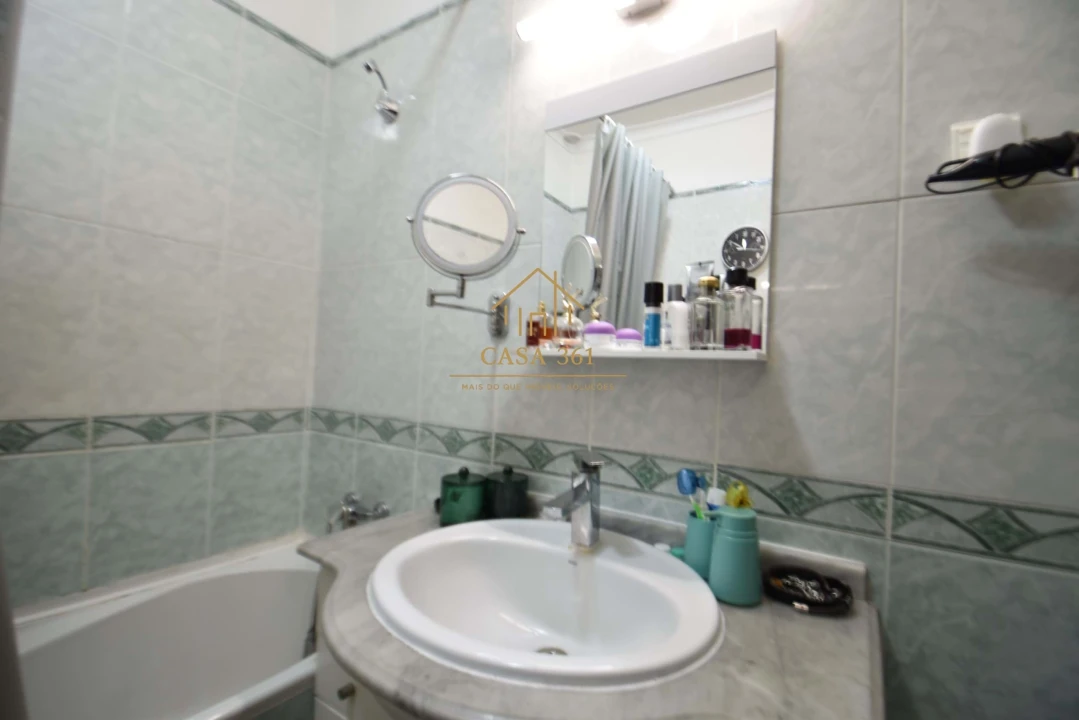 Moradia T4 para Venda em Charneca de Caparica e Sobreda Foto 44