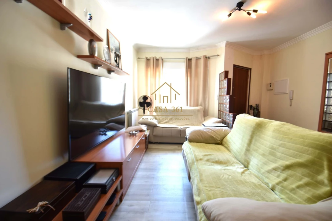 Moradia T4 para Venda em Charneca de Caparica e Sobreda Foto 9