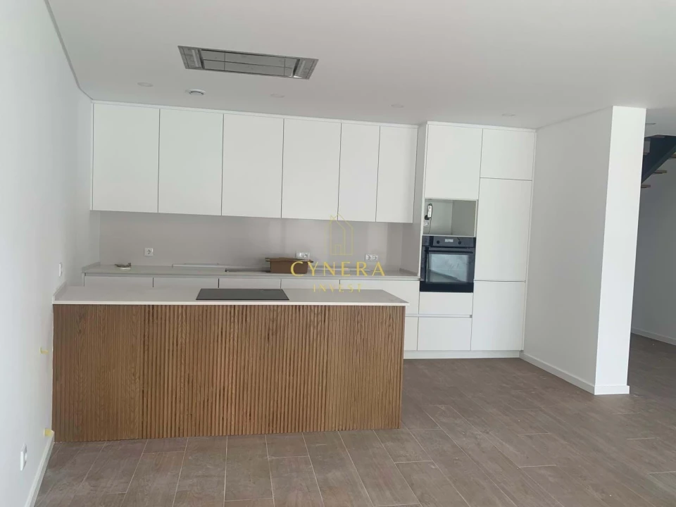 Moradia T3 para Venda em Atalaia Foto 1