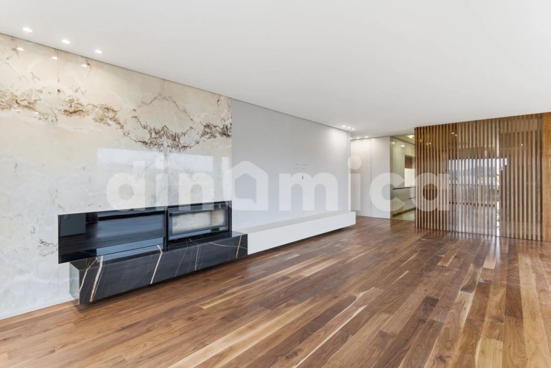 Apartamento T3 para Venda em Antas e Abade de Vermoim Foto 8