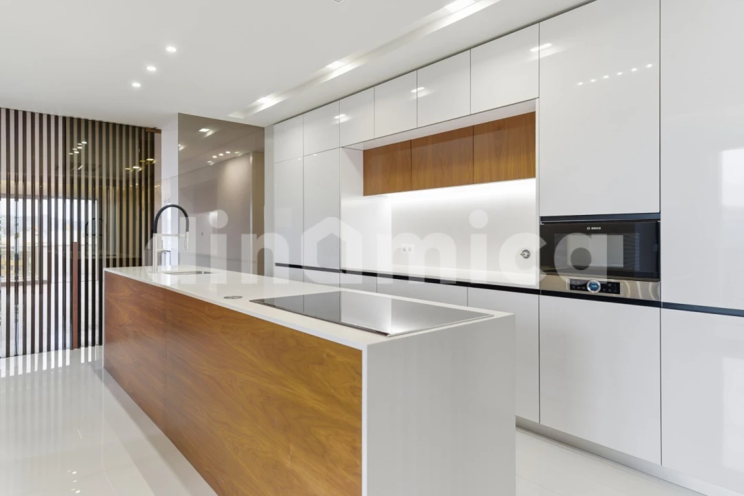 Apartamento T3 para Venda em Antas e Abade de Vermoim Foto 1