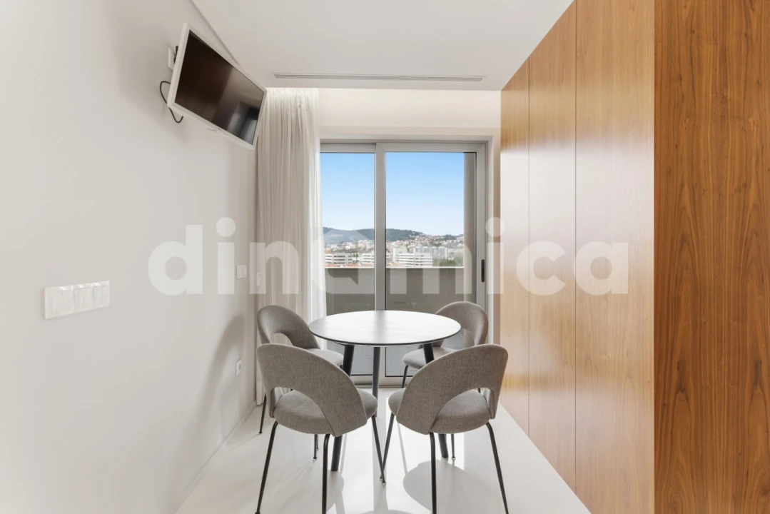 Apartamento T3 para Venda em Antas e Abade de Vermoim Foto 4