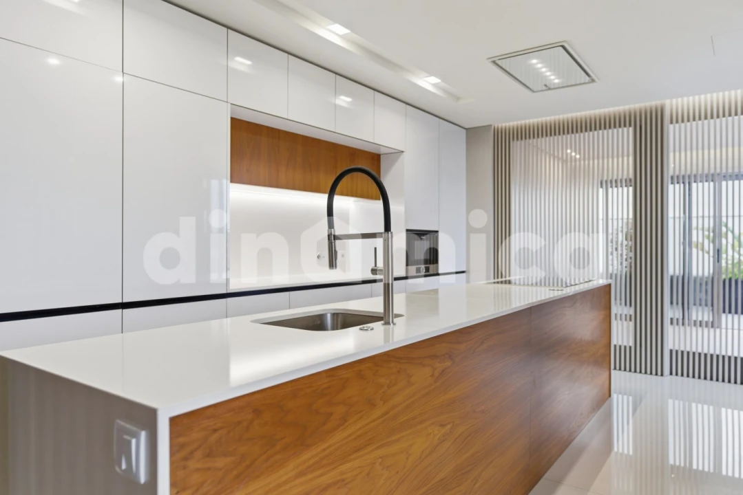 Apartamento T3 para Venda em Antas e Abade de Vermoim Foto 2