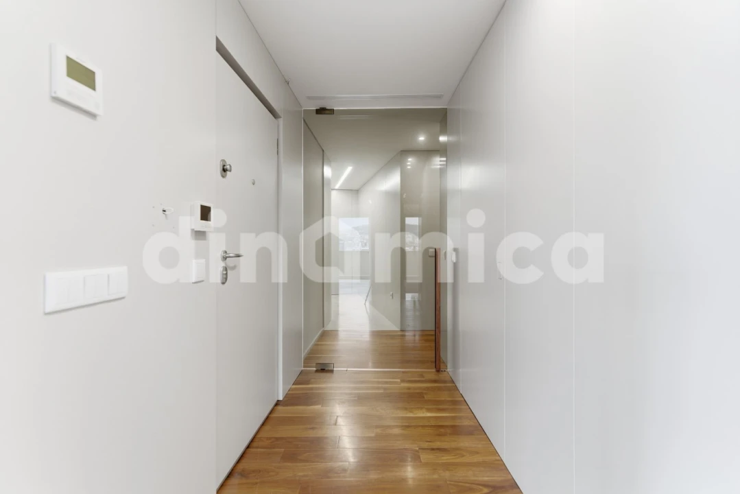 Apartamento T3 para Venda em Antas e Abade de Vermoim Foto 9