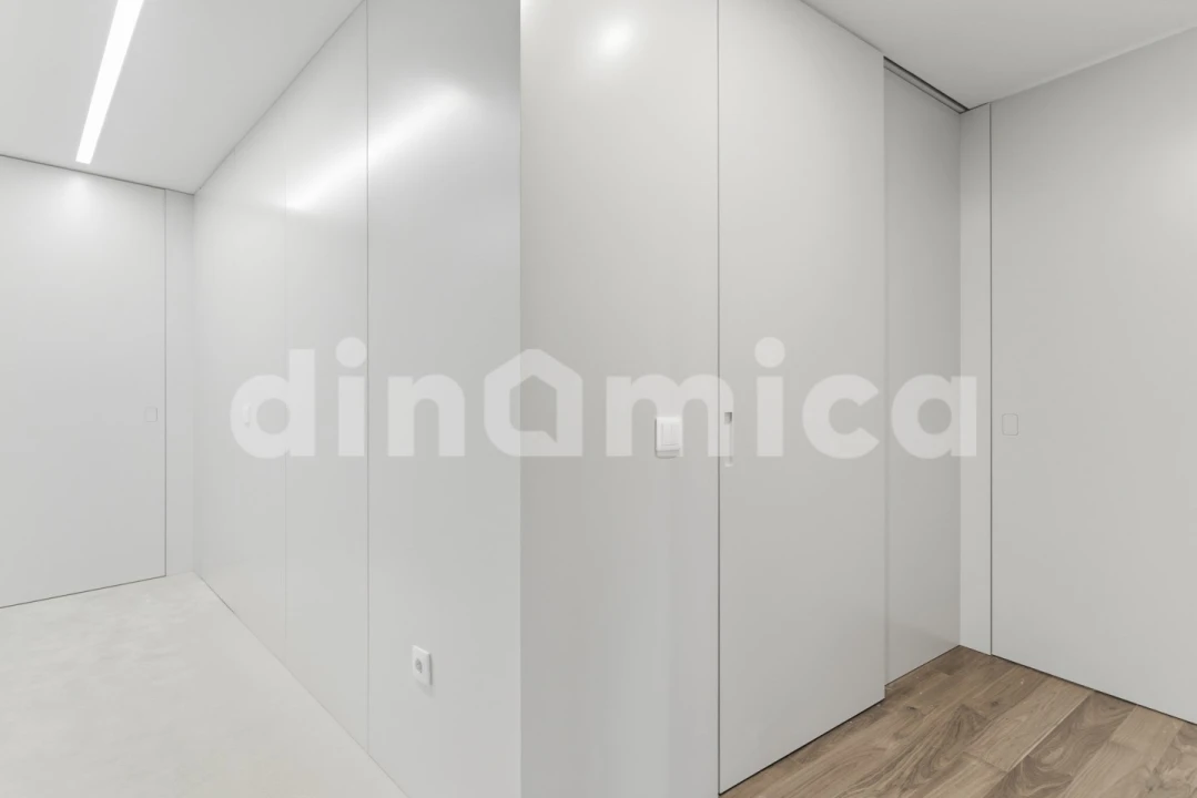 Apartamento T3 para Venda em Antas e Abade de Vermoim Foto 11