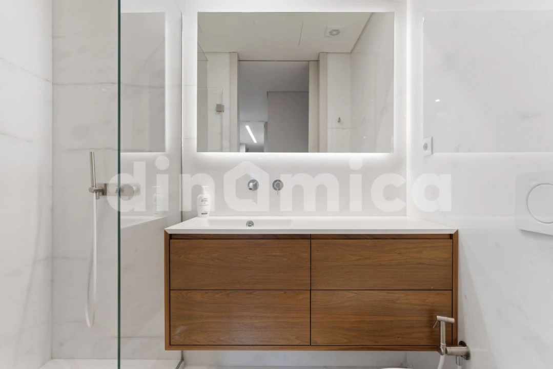 Apartamento T3 para Venda em Antas e Abade de Vermoim Foto 23