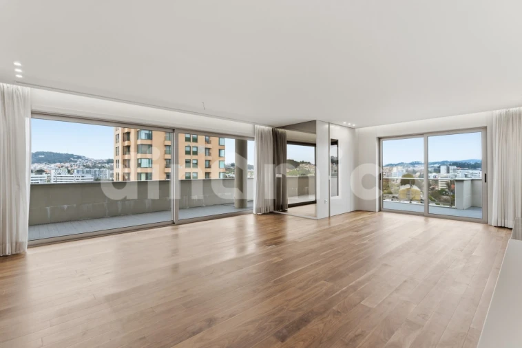 Apartamento T3 para Venda em Antas e Abade de Vermoim Foto 7