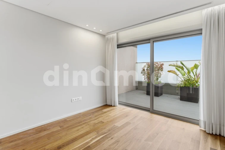 Apartamento T3 para Venda em Antas e Abade de Vermoim Foto 5