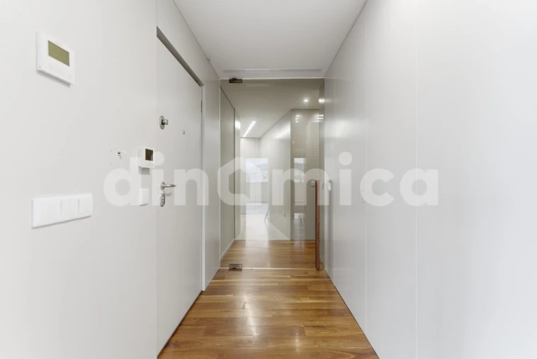 Apartamento T3 para Venda em Antas e Abade de Vermoim Foto 9