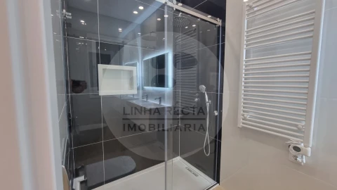 Moradia T4 para Venda em Azeitão (São Lourenço e São Simão)