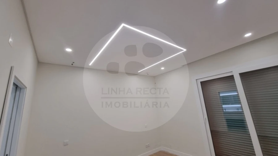 Moradia T4 para Venda em Azeitão (São Lourenço e São Simão) Foto 25